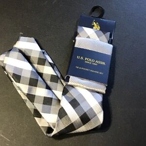 U.S. Polo Assn. Black and Silver Plaid Tie With Pocket Square